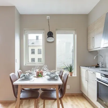 Apartment Vicken Modern In The Vibrant Waterfront Bergen